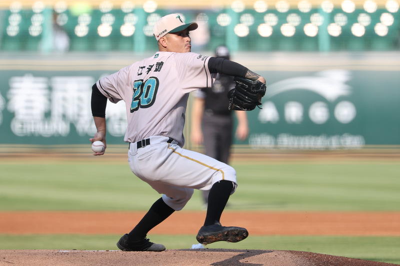中職雄鷹戰悍將 江承諺奪本季首勝 中華職棒台鋼雄鷹隊投手江承諺（圖）11日例行賽先 發面對富邦悍將隊，用93球主投7局無失分，拿下本 季首勝。 （台鋼雄鷹隊提供） 中央社記者蘇志畬傳真 115年4月11日