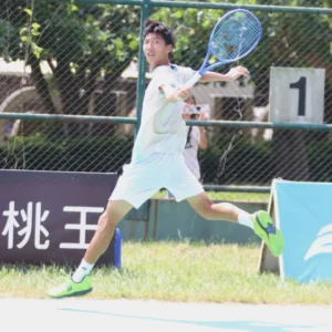 海能盃J30 彭楷程單打奪首冠，男雙稱王、連兩站女雙封后
